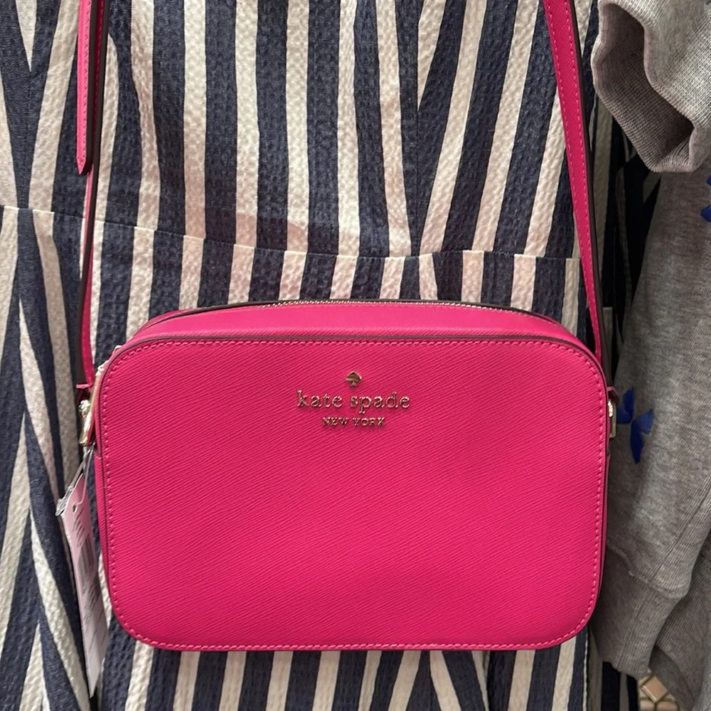 Kate Spade Staci Women’s Crossbody Mini Camera Bag 
Color: Deep Hibiscus 
NWT - Picture 13 of 16